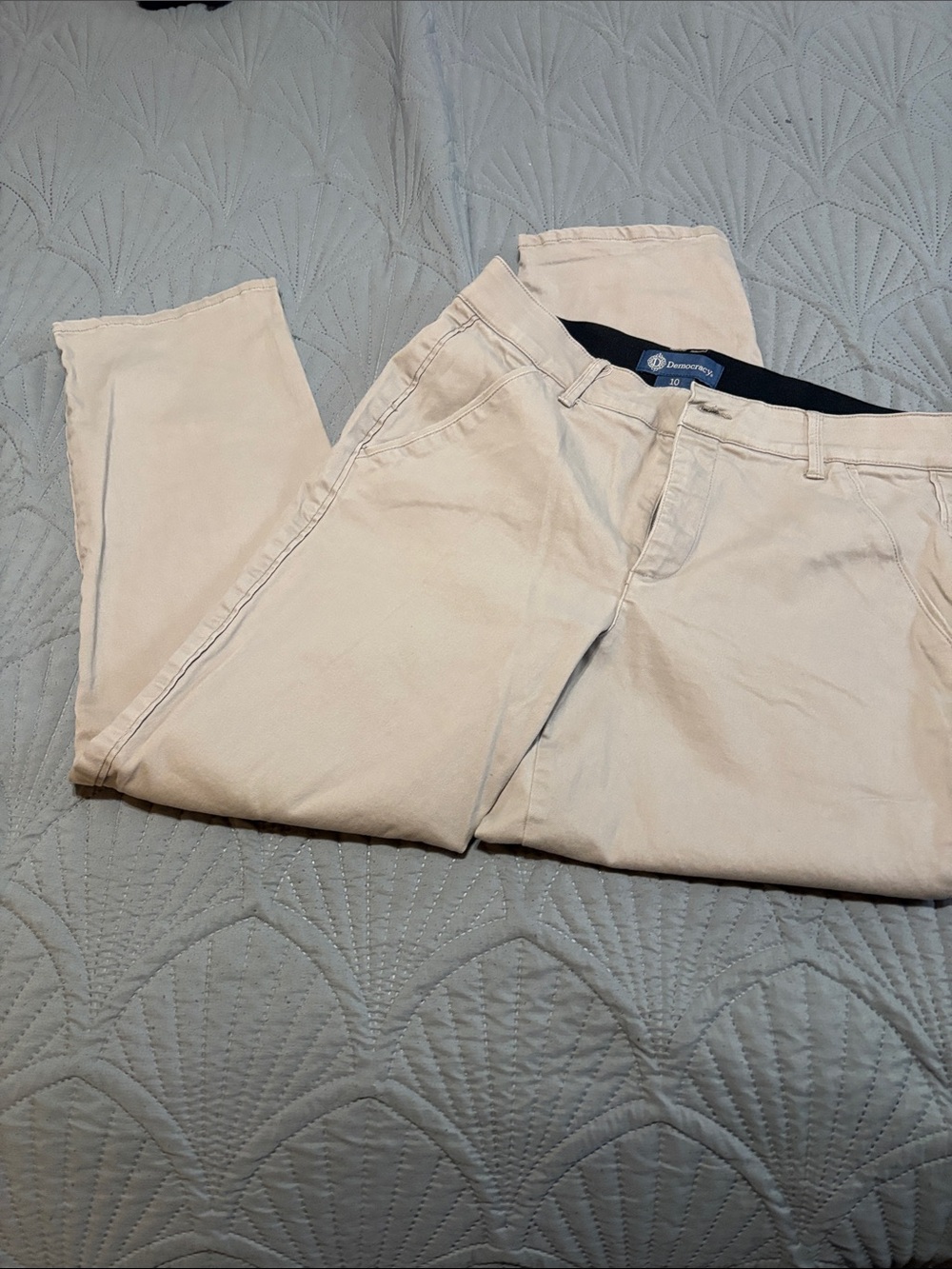 Democracy Ankle Crop Jeans in Light Cream